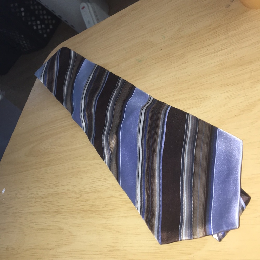 Geoffrey Beene tie